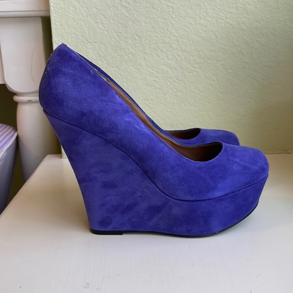 Steve Madden Wedge **EXCELLENT CONDITION** - Picture 3 of 4